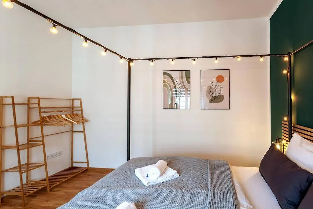 Feelgood Apartment Cozy Leipzig Citycenter Mit Tg-Stellplatz 0*,  Germany